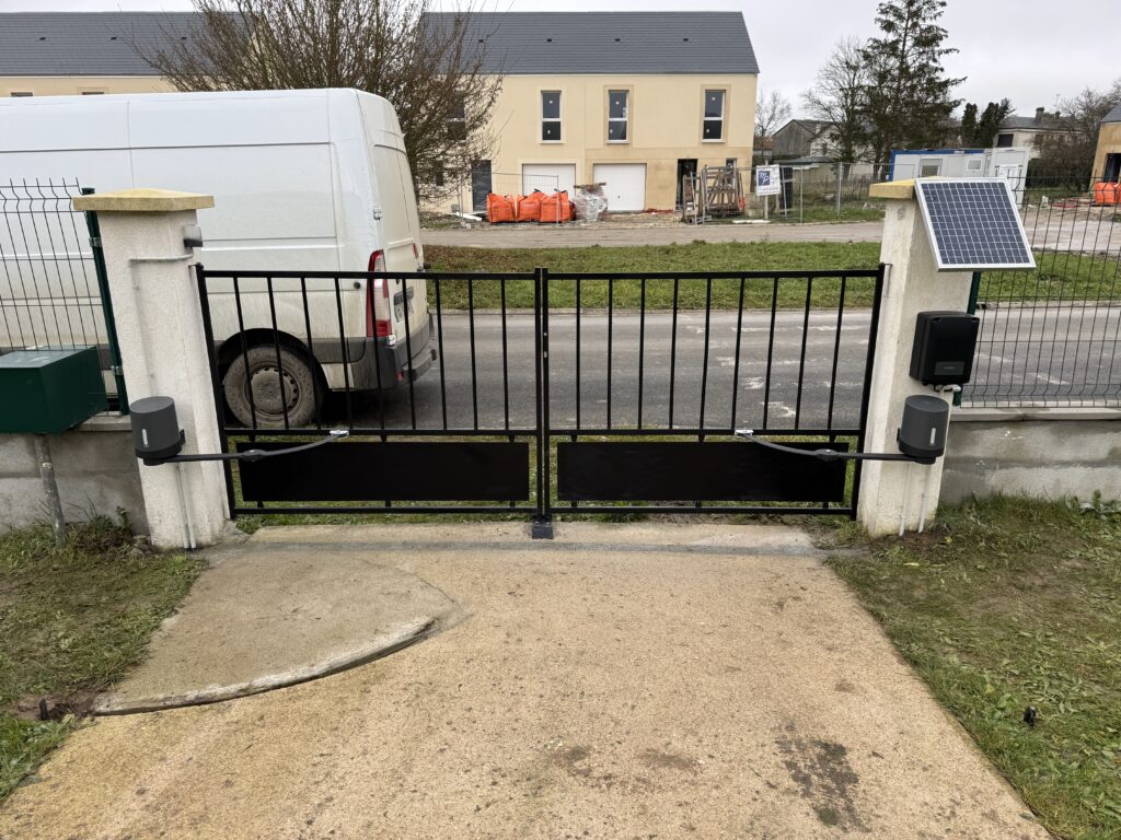Motorisation solaire portail
